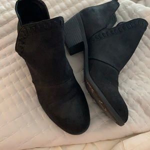 Cute little black booties Rock & Candy by Zigi 7.5